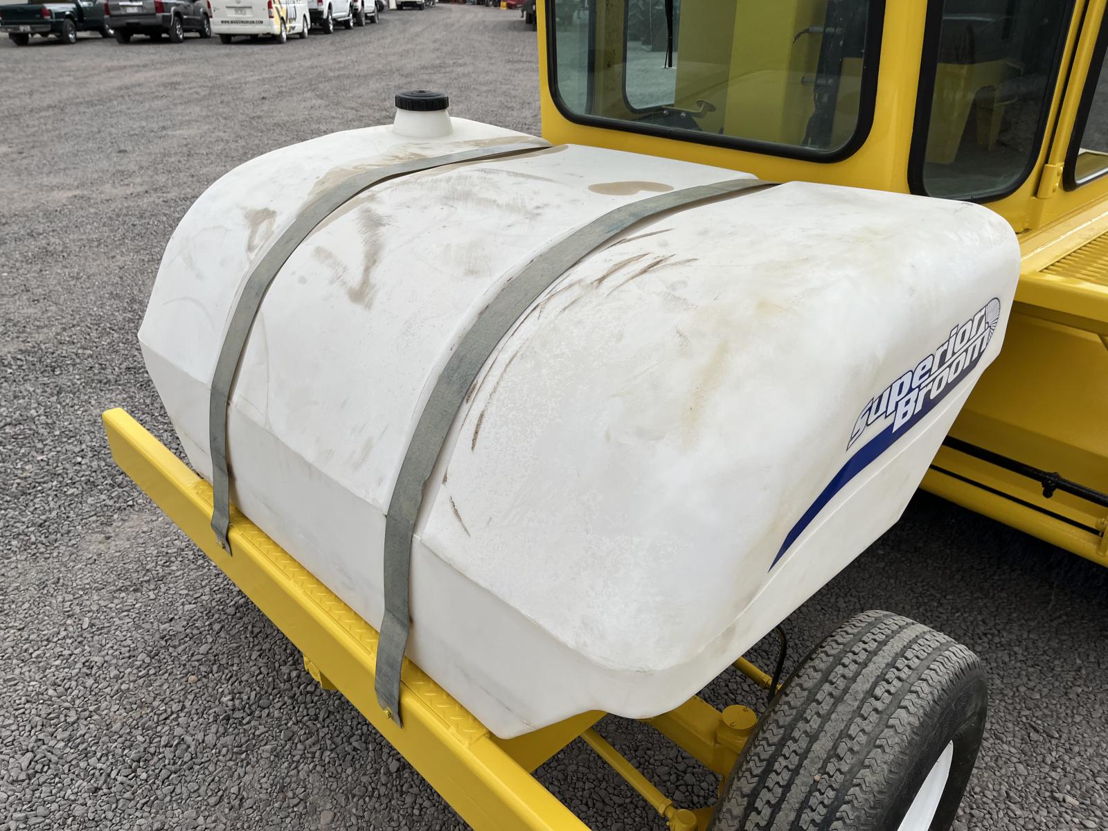 ./imagenes/INVOICE/2019/15733/SUPERIOR BROOM DT80 (8).JPG